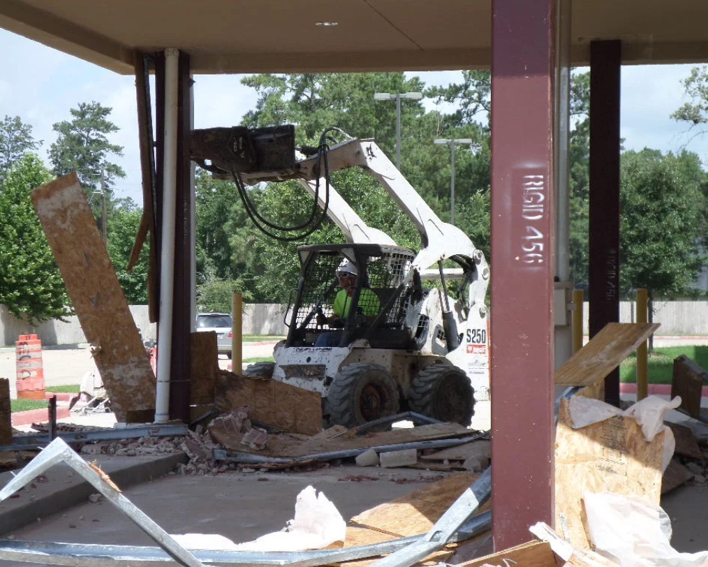 Marek Sawing & Drilling crew performing selective demolition in Texas (10)